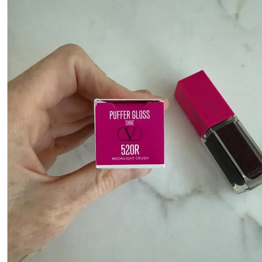 Valentino Puffer Lip Plumping Gloss 6.5ml 0.2 fl oz Shade 520R Moonlight Crush